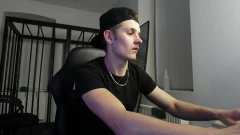 MARK KARSON online show from September 2025 06:57:02 PM