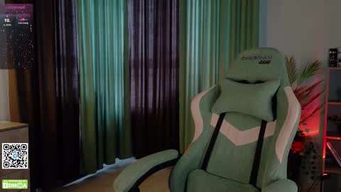 Mark online show from October 2025 03:51:02 AM