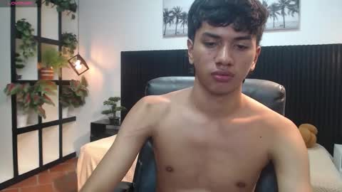 markbowie online show from December 2025 09:55:01 PM