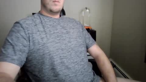 Snapshot of markus27252 chatting on February 2025 02:22:02 PM markus27252 online show from February 2025 02:22:02 PM