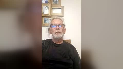 Snapshot of marky1954 chatting on August 2026 08:17:01 AM markedman online show from August 2026 08:17:01 AM