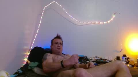 Snapshot of markymark101825061 chatting on February 2025 06:55:01 PM markymark101825061 online show from February 2025 06:55:01 PM