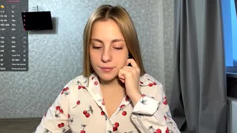 Olivia online show from November 2025 01:55:02 PM