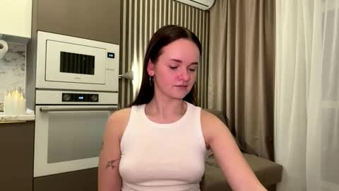 Maja online show from October 2025 05:35:01 PM