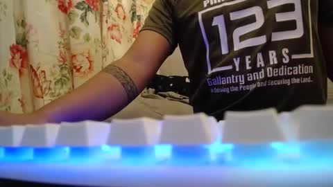 marnielizayourdreamsgirl_xx online show from October 2025 08:48:01 AM