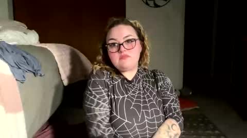 maroon_moon online show from February 2025 12:37:01 AM