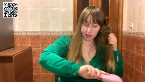 Miriam online show from October 2025 07:22:02 PM