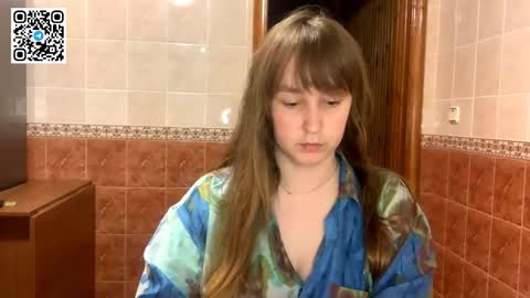 Miriam online show from October 2025 07:35:02 PM