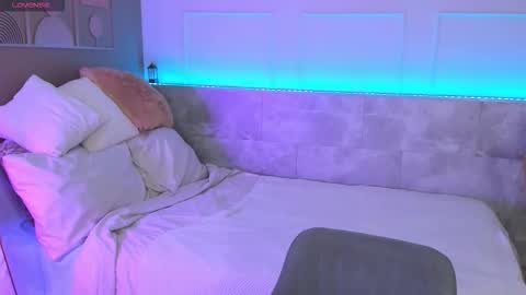 Snapshot of marquise_villaret chatting on February 2026 06:32:02 AM marquise_villaret online show from February 2026 06:32:02 AM