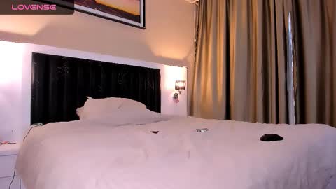 -- Mari -- online show from February 2026 09:14:02 AM