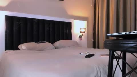 -- Mari -- online show from March 2026 10:32:01 AM