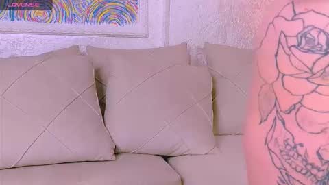 Mari online show from September 2025 04:44:01 AM