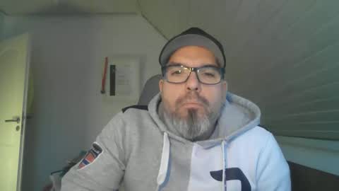 Snapshot of marriedcock1980 chatting on December 2025 07:13:02 AM marriedcock1980 online show from December 2025 07:13:02 AM