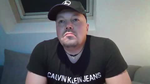 mars0481 online show from December 2025 05:28:02 PM