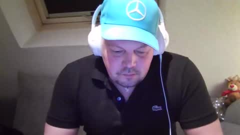 mars0481 online show from December 2025 05:10:02 PM