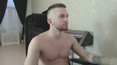 Snapshot of marselle_looker chatting on November 2025 12:53:02 PM Marselle online show from November 2025 12:53:02 PM