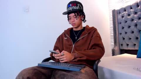 Snapshot of marshall_spencer chatting on February 2026 12:54:01 PM MARSHALL online show from February 2026 12:54:01 PM