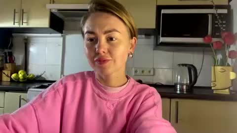 Marta online show from April 2026 09:39:33 PM