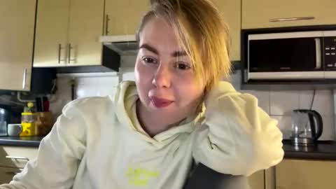 Marta online show from May 2026 08:17:02 PM
