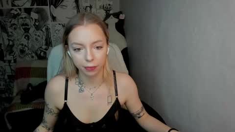 Martha Cameron online show from January 2025 10:23:01 PM