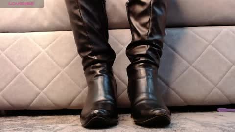 marthina thompson online show from June 2026 01:25:02 PM