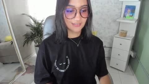 Martina online show from September 2025 07:46:02 PM