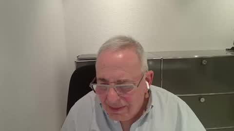 martin_1947 online show from March 2026 07:18:02 PM