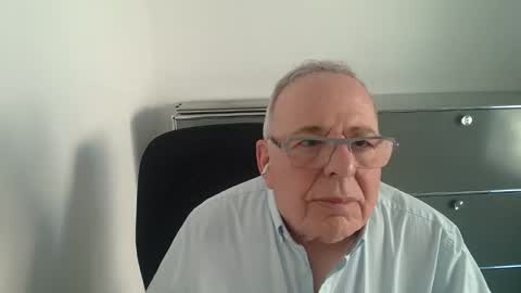 martin_1947 online show from May 2026 05:31:02 PM