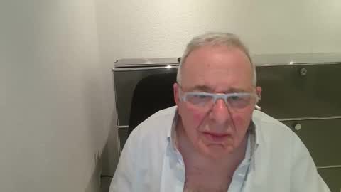 martin_1947 online show from May 2026 08:46:01 PM