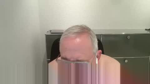 martin_1947 online show from June 2026 08:24:01 PM