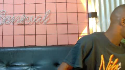 Snapshot of martin_killer chatting on April 2026 01:21:02 AM Martin online show from April 2026 01:21:02 AM
