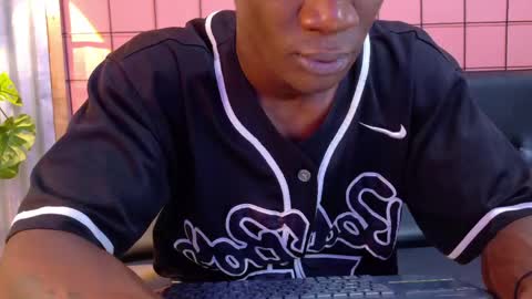 Snapshot of martin_killer chatting on May 2026 01:25:01 AM Martin online show from May 2026 01:25:01 AM