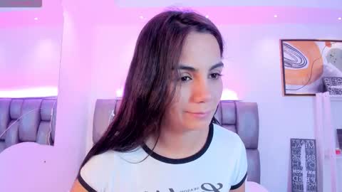 Martina online show from October 2025 12:28:01 PM