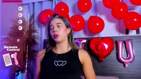 martina mIIler online show from February 2025 12:47:01 PM