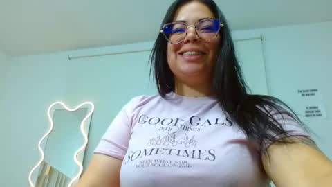 Hey im martina online show from March 2025 06:17:02 AM