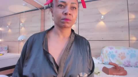 martina touss  online show from November 2025 11:47:01 AM