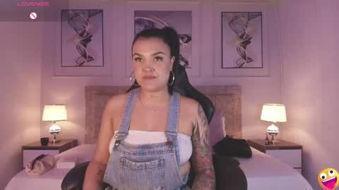 Snapshot of martina_vega__ chatting on February 2025 08:03:01 PM NATALIA ON A TRAVEL FROM DECEMBER 6TH TO THE 9TH ENJOY ME BEFORE I LEAVE online show from February 2025 08:03:01 PM