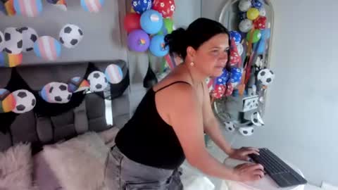 Snapshot of martinamilff chatting on June 2026 08:13:01 PM Martina online show from June 2026 08:13:01 PM
