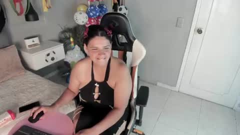 Snapshot of martinamilff chatting on July 2026 09:39:02 PM Martina online show from July 2026 09:39:02 PM