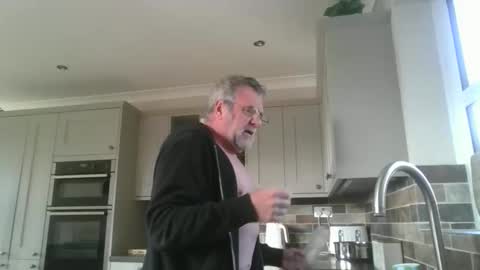 Snapshot of martinrgbxxxx chatting on May 2026 07:48:01 AM martinrgbxxxx online show from May 2026 07:48:01 AM