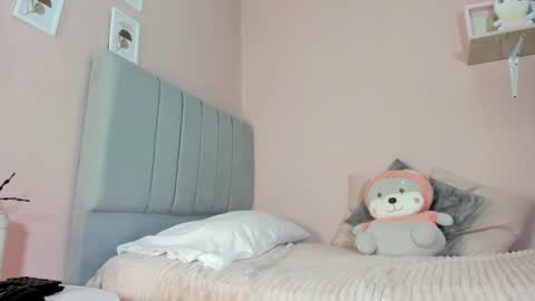 mary_cute9 online show from October 2025 12:14:02 PM