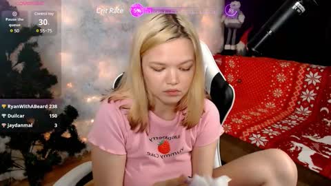 Mary online show from December 2024 09:01:01 PM