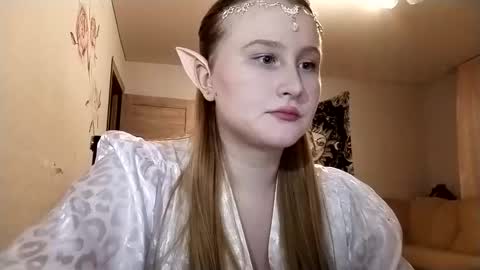 Snapshot of mary_robbins chatting on October 2025 04:20:02 PM Mary online show from October 2025 04:20:02 PM