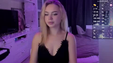 Snapshot of mary_romance chatting on September 2025 05:35:02 PM Mary online show from September 2025 05:35:02 PM