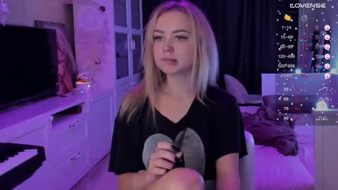 Snapshot of mary_romance chatting on September 2025 02:24:02 AM Mary online show from September 2025 02:24:02 AM