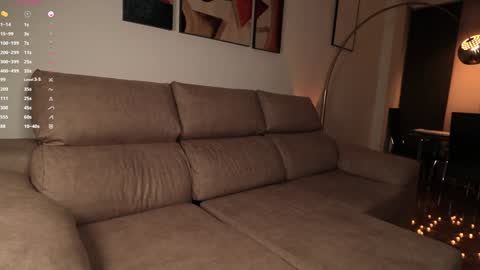 Snapshot of mary_rosse chatting on January 2025 01:42:02 AM RebeCca online show from January 2025 01:42:02 AM