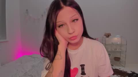 Maryana online show from September 2025 02:00:01 PM