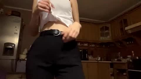 Snapshot of maryannaplateros chatting on March 2026 06:14:01 PM Tessa online show from March 2026 06:14:01 PM