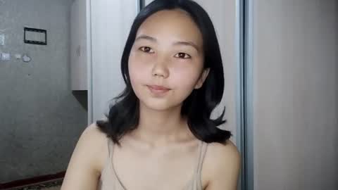 Snapshot of marybellegalaviz chatting on June 2026 11:13:01 AM Lily online show from June 2026 11:13:01 AM