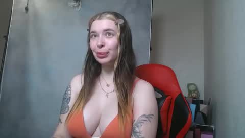 Snapshot of maryh0tlove chatting on June 2026 12:04:02 PM maryh0tlove online show from June 2026 12:04:02 PM